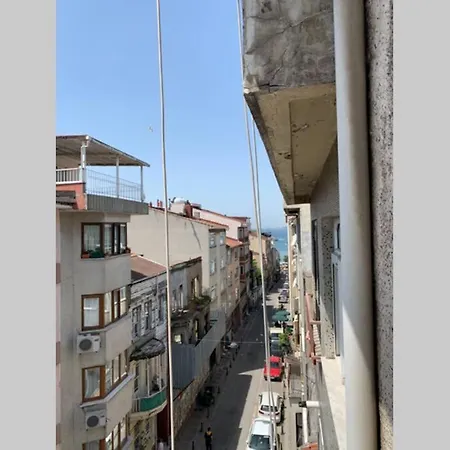 شقة Kadikoy/yeldegirmeni Kismen Deniz Manzarali Ferah